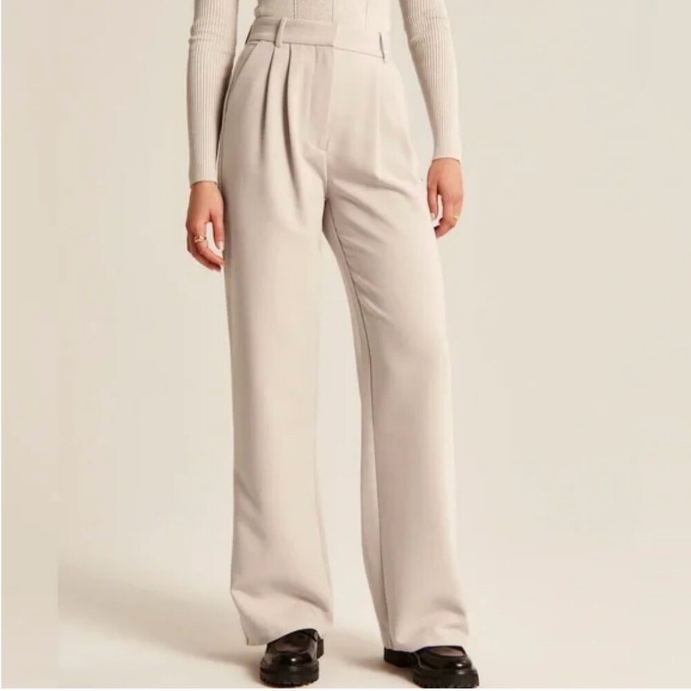 NWT Abercrombie Sloane Light Taupe Pants High Waisted 30 Long